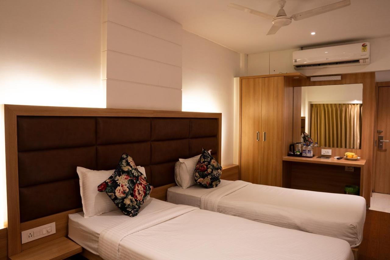 Gold Crest Business Hotel Navi Mumbai Kültér fotó