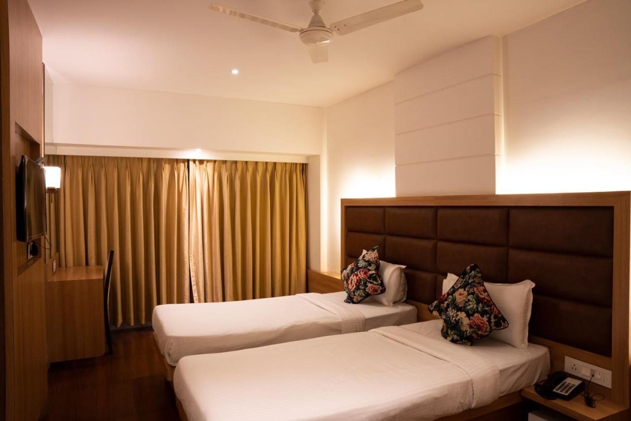 Gold Crest Business Hotel Navi Mumbai Kültér fotó
