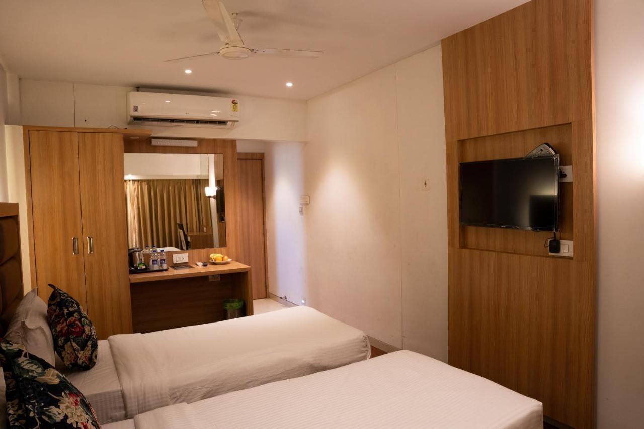 Gold Crest Business Hotel Navi Mumbai Kültér fotó