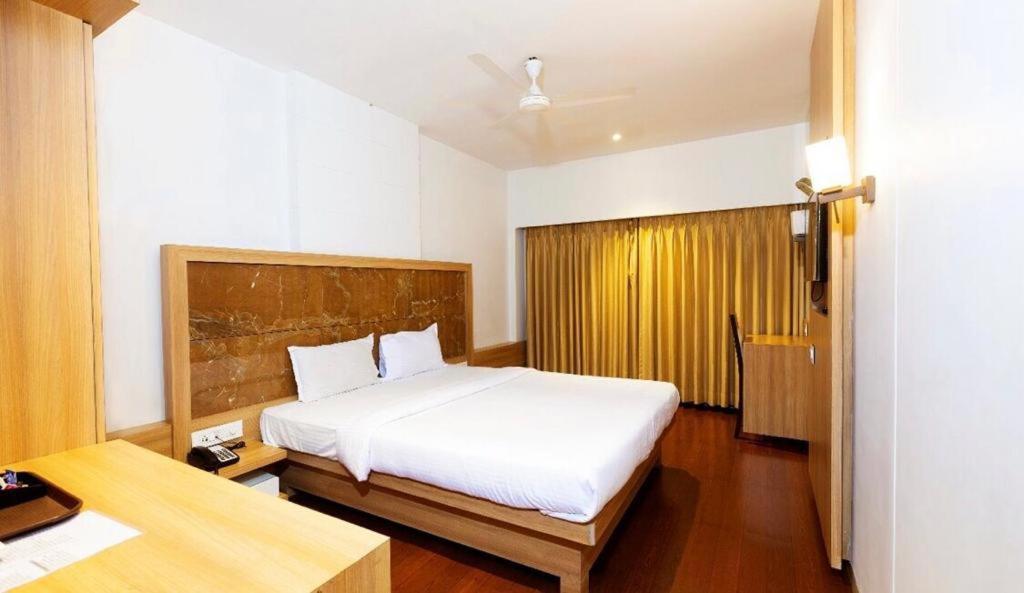 Gold Crest Business Hotel Navi Mumbai Kültér fotó